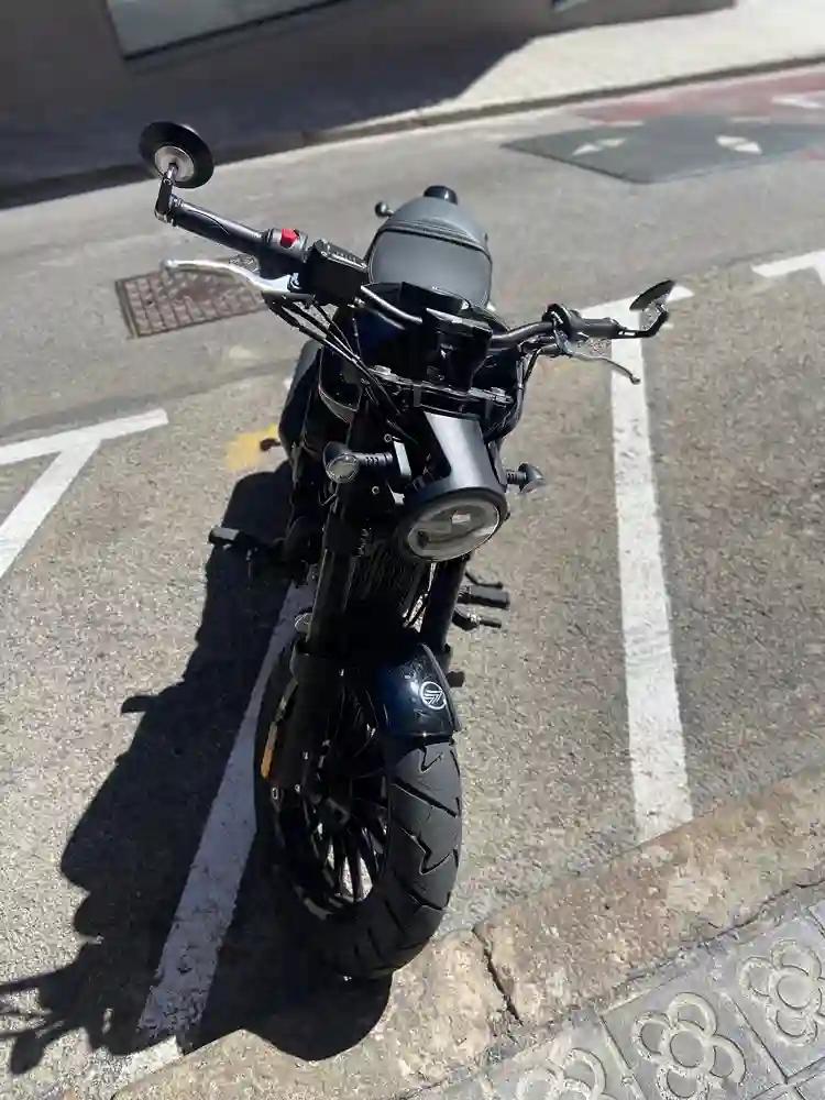 Moto KEEWAY V CRUISE de seguna mano del año 2024 en Barcelona