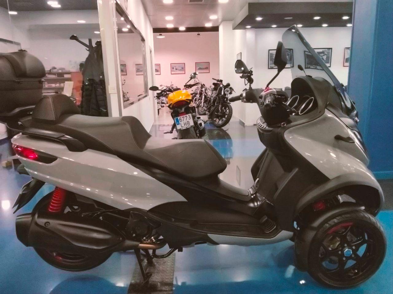Moto PIAGGIO MP3 350 de seguna mano del año 2019 en Málaga
